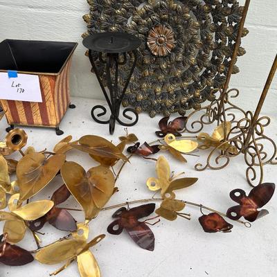 Misc Lot of Mixed Décor and other Items 