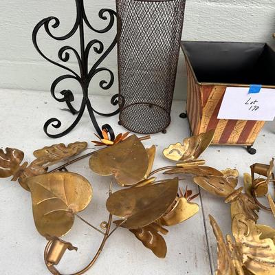 Misc Lot of Mixed Décor and other Items 