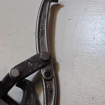 Alltrade 3-Jaw Gear Puller - Automotive Puller