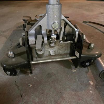 Craftsman Professional 4-Ton Low Profile Floor Jack and grease gun