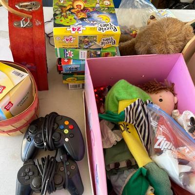 Sale Photo Thumbnail #13: puzzles, Sidewalk chalk,, books, games, Cards, electronic keyboard.