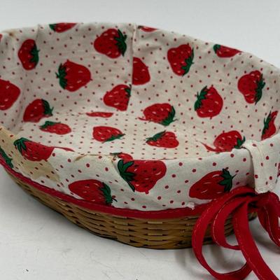 Sale Photo Thumbnail #194: Strawberry Insert has light stain that will probably come out.