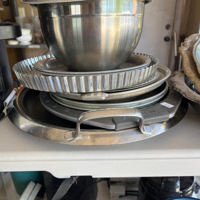 Sale Photo Thumbnail #35: Ninja fryer, small appliances, and more.