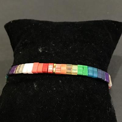 Cool vintage multicolor shell stretch bracelet