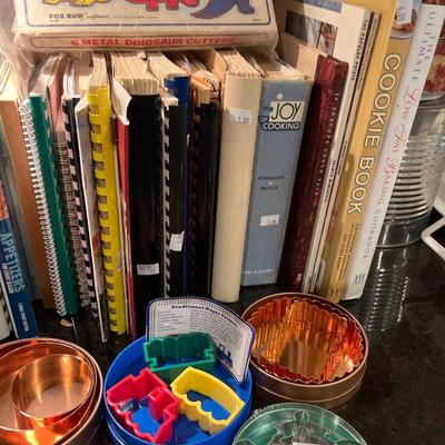 Sale Photo Thumbnail #74: Cookbooks and cookie cutters