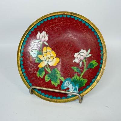LOT 50F: Delfts Polychrome Trinket Box, Hand Painted Mini Plate & More