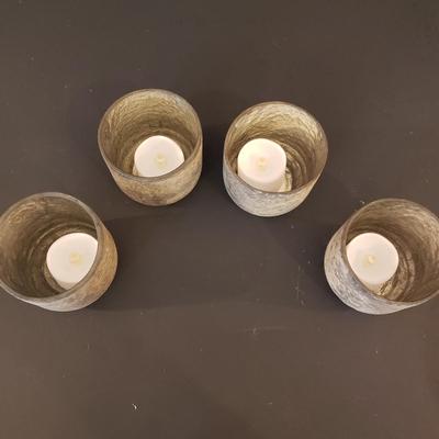LOT 64F: Silver Mercury Glass Style Vase with Matching Tea Light Votive Holders