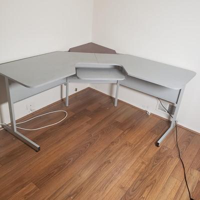 LOT 73M: Corner Desk