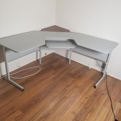LOT 73M: Corner Desk