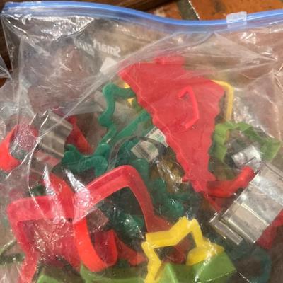Sale Photo Thumbnail #102: Large lot of Misc Cookie Cutters