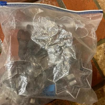 Sale Photo Thumbnail #98: Large lot of Misc Cookie Cutters