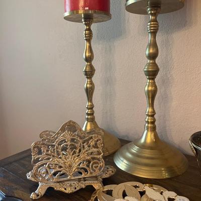 Sale Photo Thumbnail #137: Brass items and more

Cabinet not included