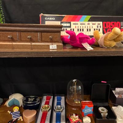 Sale Photo Thumbnail #157: Jewelry, music box, casio val-tone, watches, baseball cards and more.