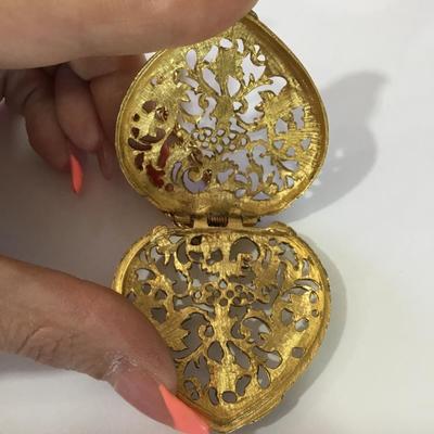 Beautiful, vintage, gold, toned, filigree, gold toned heart puffy heart locket necklace large