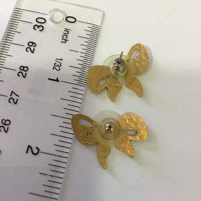 Vintage enamel bow earrings