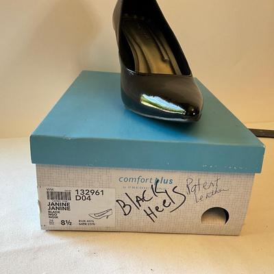 New Comfort Plus Heels, size 8.5 W