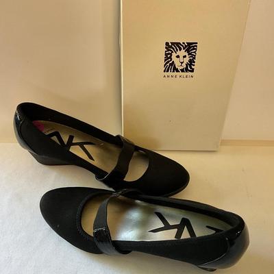 Anne Klein shoes, size 8.5
