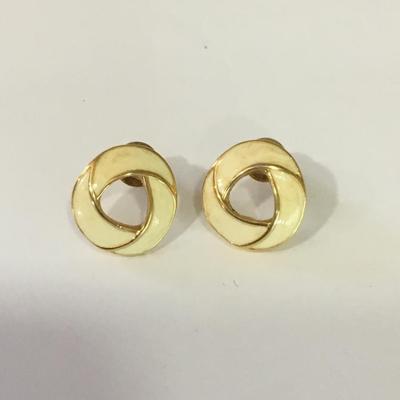Vintage Trifari toasted coconut enamel gold, toned stud earrings