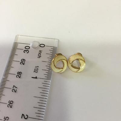 Vintage Trifari toasted coconut enamel gold, toned stud earrings