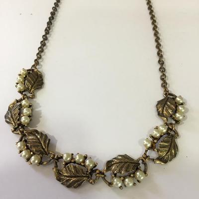 Vintage, antique, gold toned, faux pearl leaf collar choker necklace