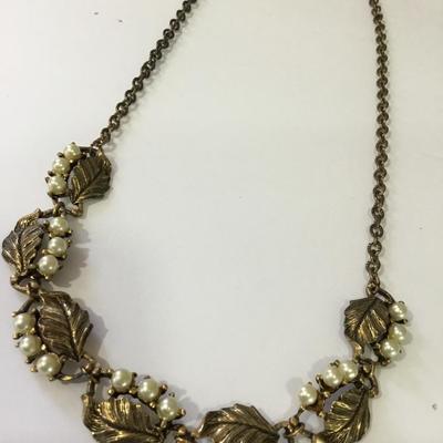 Vintage, antique, gold toned, faux pearl leaf collar choker necklace