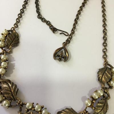 Vintage, antique, gold toned, faux pearl leaf collar choker necklace