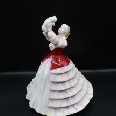 Royal Doulton Pretty Ladies "Susan" Figurine.