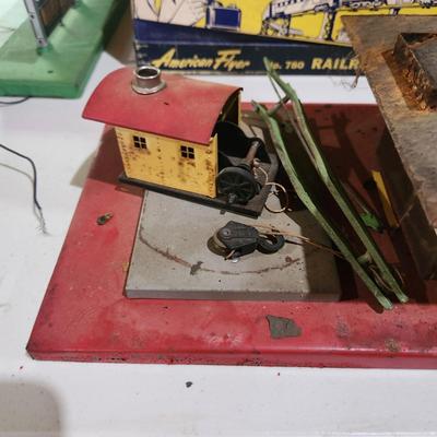 Mixed Lot American Flyer Lionel Marx Train Accessories