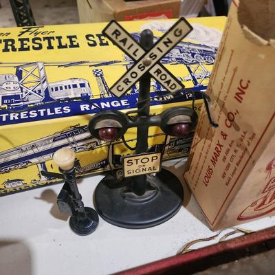 Mixed Lot American Flyer Lionel Marx Train Accessories