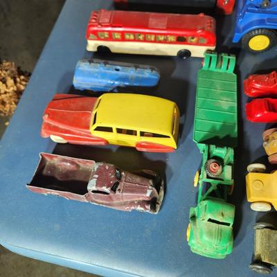 Lot of Vintage Toys Tom Thumb Toy Cash Register , Tootsietoy truck