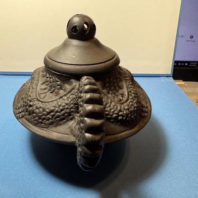VINTAGE DRAGON HAND MADE IN YIXING CHINA CLAY TEAPOT WITH LID AS PICTURED. (SMALL CHIP ON THE INNER LID AS PIC'D).