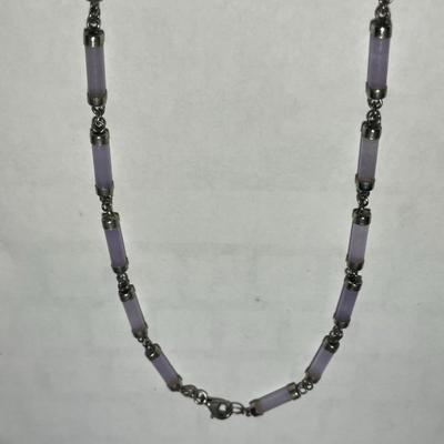 Vintage Dainty Preowned Sterling Silver Lavender Jade Tub Necklace 17" Long in Good Preowned Condition.