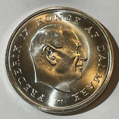 DENMARK 1967 Uncirculated Silver 10 Gulden Kroner Silver Coin as Pictured.