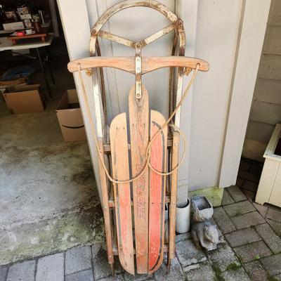 Cyclone Snow Sled