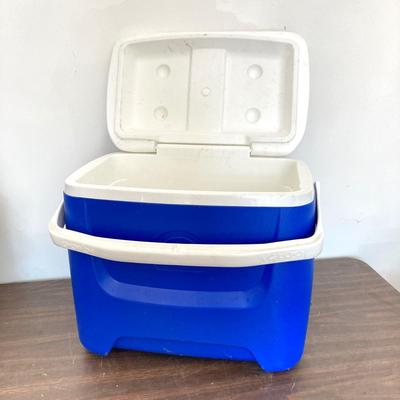 LOT 52: Igloo Island Breeze Cooler, Three Lanterns, Storage Tote with Garden Tools and More