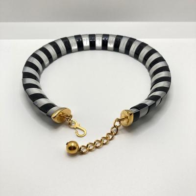 LOT 59: Gorgeous Black and White Choker Necklace with Collection of Earrings