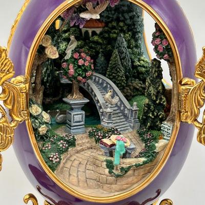 LOT 63: Lenox Perfume Bottle & Collector Society Trinket Box, Vintage Decorative Egg w/Golden Gates & Just the Right Shoe...