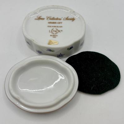 LOT 63: Lenox Perfume Bottle & Collector Society Trinket Box, Vintage Decorative Egg w/Golden Gates & Just the Right Shoe...