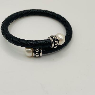 LOT 74: Collection of Fashion Jewelry Bracelets and Wrist Watches by Pulsar, Timex and Vivani