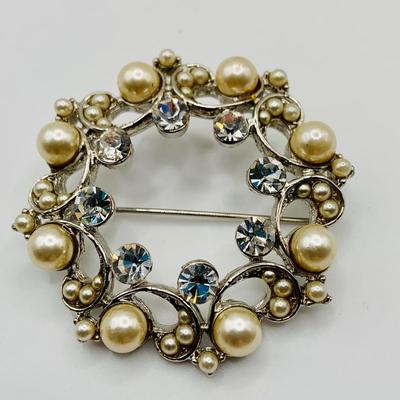 LOT 75: Beautiful 14K Gold Cameo & Seed Pearl Pierced Earrings along with Vintage Brooches