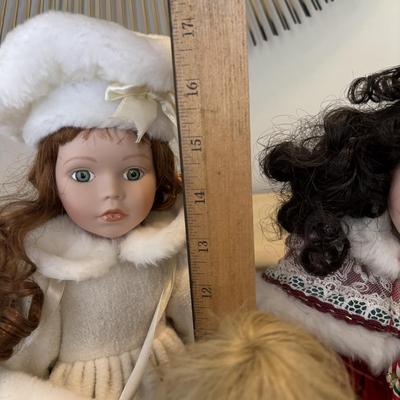 LOT 84: Porcelain Doll Collection