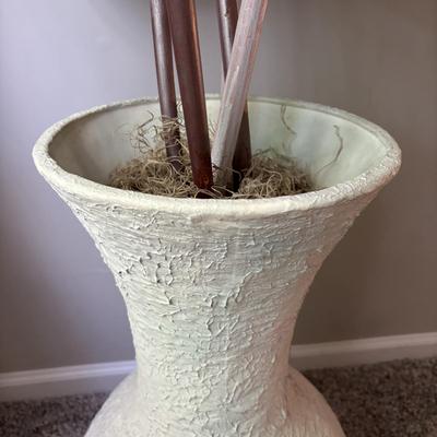 LOT 88: Large Accent Vase & Arrangement