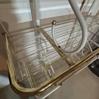 LOT 91: Bakers Rack