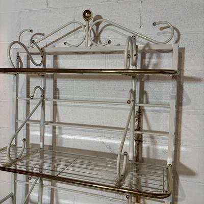 LOT 91: Bakers Rack