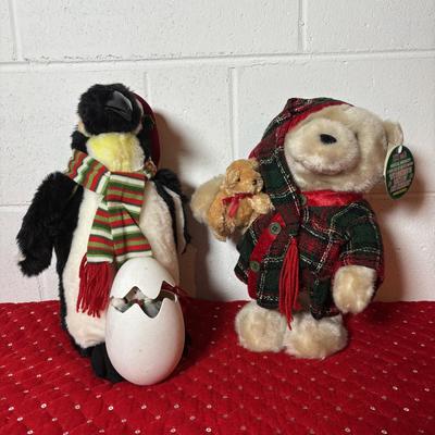 LOT 99: Holiday Animated or Musical Figures
