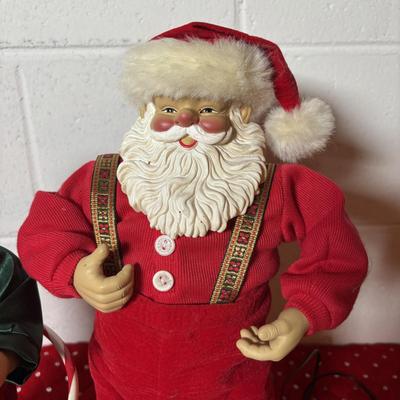 LOT 99: Holiday Animated or Musical Figures