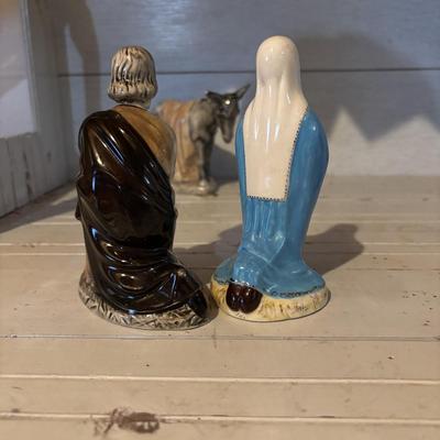 LOT 105: Vintage Handcrafted Nativity Set