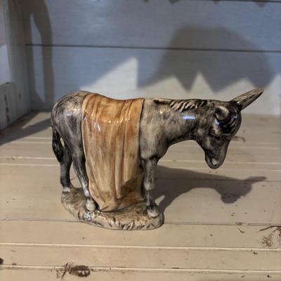 LOT 105: Vintage Handcrafted Nativity Set