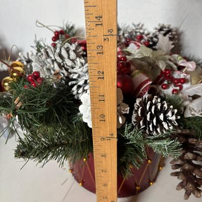 LOT 106: Holiday Decor: Santa Figure, Gold Wire Sleigh, Floral Centerpiece and More