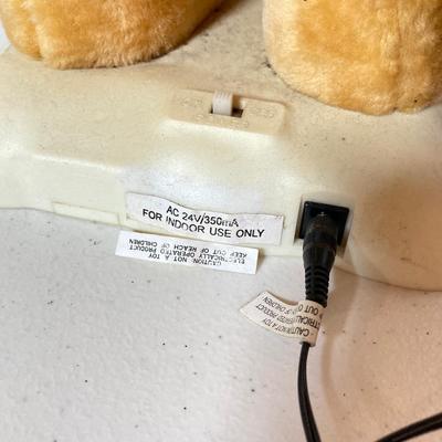 LOT 279: Disney's Winnie the Pooh and Tigger Telco Motion-ette Electronic Display Figures with Adapters